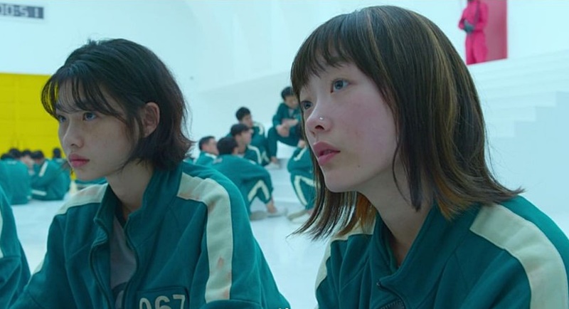 Lee Yoo-mi (kanan) yang memerankan Ji-yeong di dalam drama Netflix Korea berjudul Squid Game. (Netflix) 