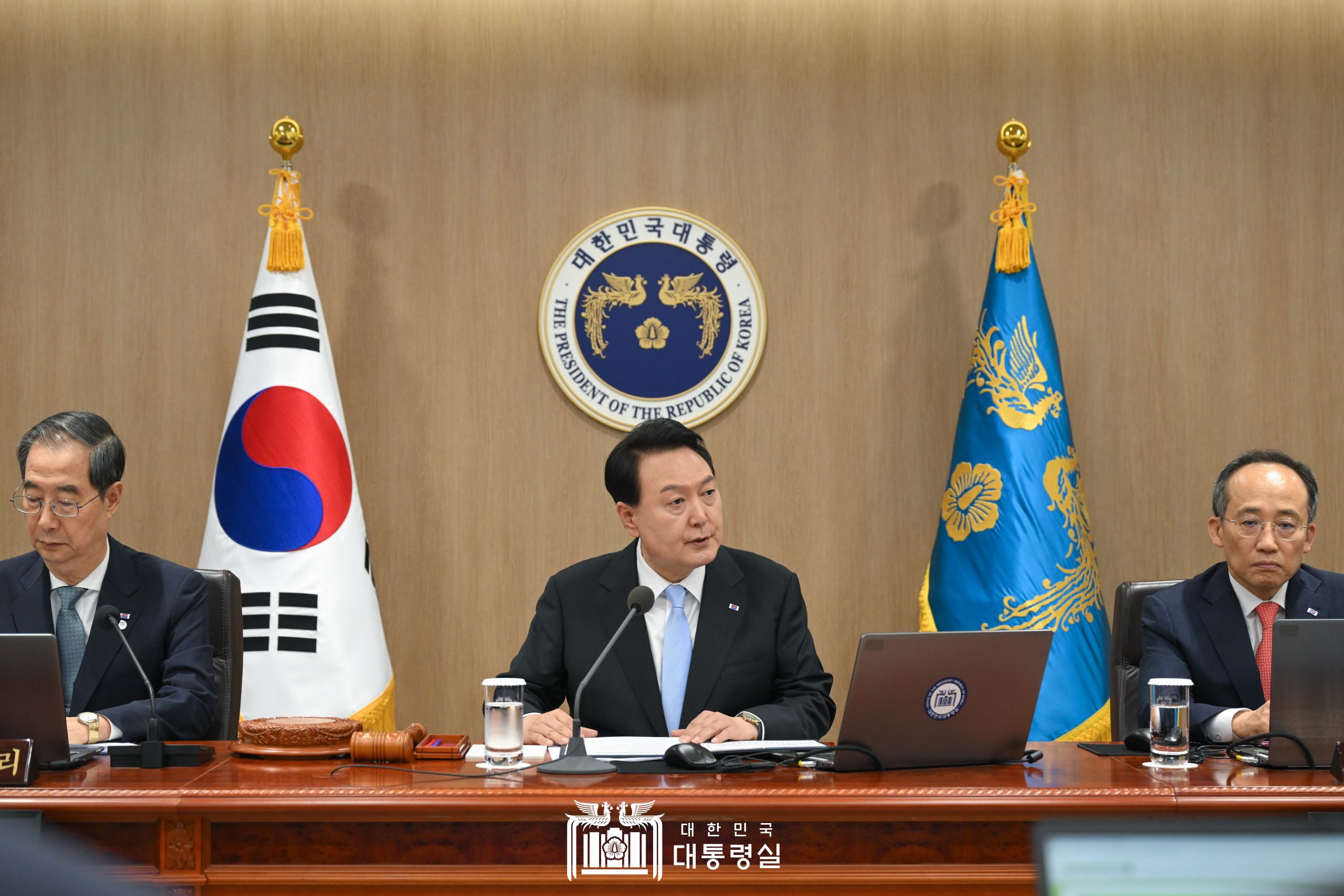 Presiden Yoon Suk Yeol memimpin rapat kenegaraan pada tanggal 13 Juni di Kantor Kepresidenan, Yongsan, Seoul. (Kantor Kepresidenan Republik Korea) 