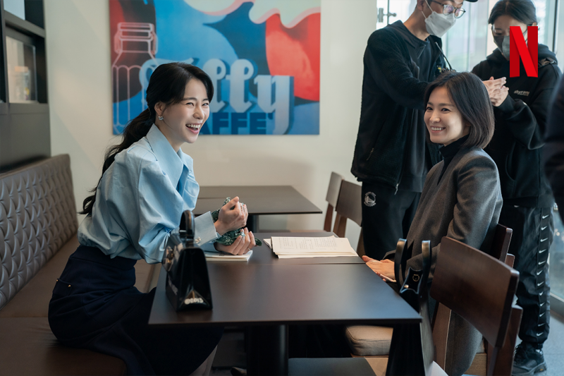 Berkat popularitas global drama Korea, jumlah ekspor program siaran Korea tahun 2022 melebihi 500 juta dolar untuk pertama kalinya dalam sejarah. Foto di atas menunjukkan adegan drama The Glory. (Facebook resmi Netflix)