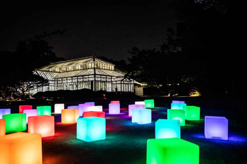 Pertunjukan seni media malam bertajuk Bunga Biru Muda Istana Changgyeonggung (terjemahan tidak resmi) akan digelar pada tanggal 17-19 Mei di Istana Changgyeonggung, Jongno-gu, Seoul.