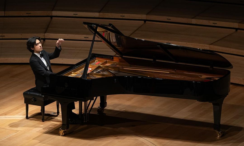 Pianis Lim Yunchan berhasil memenangkan dua kategori dalam Gramophone Classical Music Awards tahun 2024, yaitu dalam Permainan Piano Terbaik dan Artis Muda Tahun Ini. (Instagram resmi Lim Yunchan)  