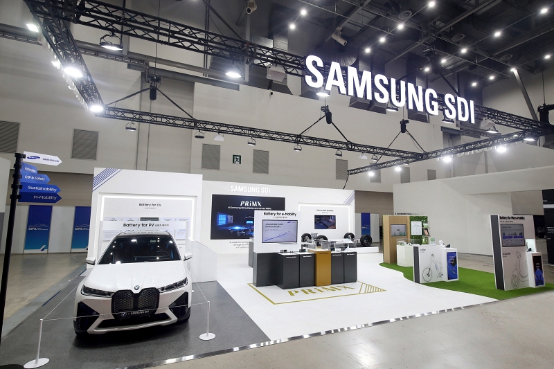 Pemerintah Korea telah menetapkan dana sebesar 34 triliun won untuk digunakan pada industri strategis teknologi termutakhir, seperti baterai dan bioteknologi. Foto di atas menunjukkan stan Samsung SDI yang memperkenalkan baterai untuk mobilitas pada Pameran Otomotif dan Mobilitas Masa Depan Internasional Daegu tahun 2024 yang digelar pada bulan Oktober 2024 di EXCO, Buk-gu, Daegu. (Samsung SDI)