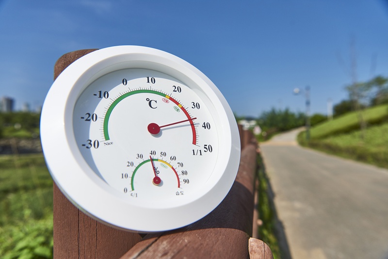 Mulai minggu ini, pekerja dijamin mendapat waktu istirahat minimal 20 menit setiap dua jam saat bekerja dalam kondisi gelombang panas dengan suhu terasa di atas 33 derajat Celsius. (iClickArt) *Reproduksi dan pendistribusian ulang foto di atas secara tidak sah, dilarang berdasarkan Undang-undang Hak Cipta.