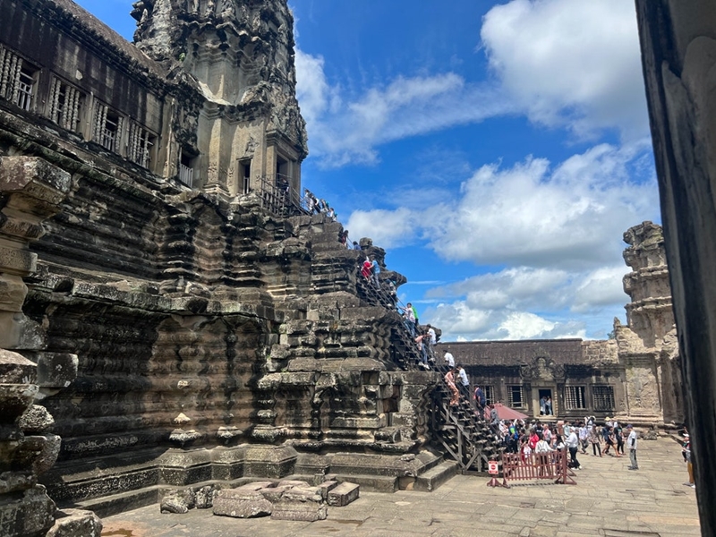 Layanan Warisan Korea berpartisipasi dalam renovasi fasilitas Angkor Wat melalui proyek ODA dalam bidang warisan budaya hingga tahun 2026 mendatang. Foto di atas menunjukkan Candi Angkor Wat yang berada di Kamboja. (Layanan Warisan Korea)  