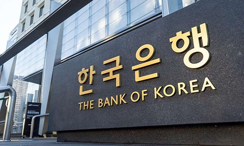 Menurut Bank of Korea pada tanggal 5 Maret 2026, cadangan devisa Korea per akhir Februari 2026 tercatat sebesar 427,62 miliar dolar, meningkat 1,72 miliar dolar dibandingkan bulan sebelumnya. (Bank of Korea)