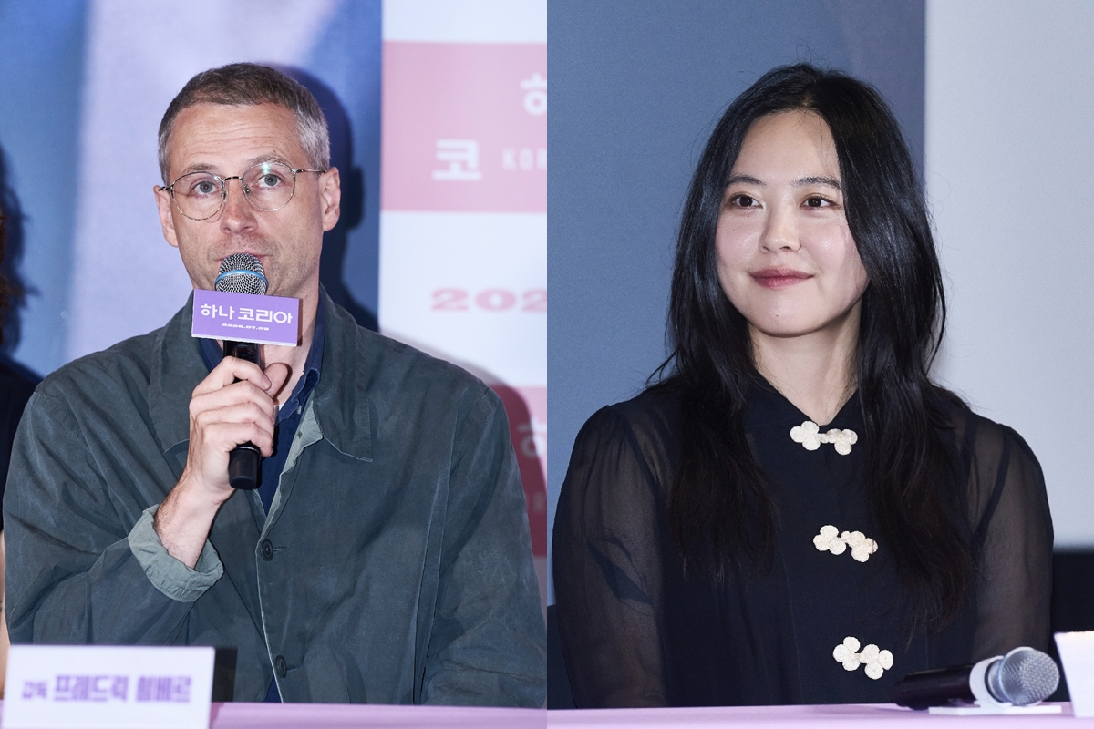 Sutradara Frederick Solberg, dan penulis naskah film Hana Korea, Sharon Choi, menjawab pertanyaan para wartawan dalam konferensi pers film Hana Korea yang digelar pada tanggal 26 Juni 2026 di CGV Yongsan I'Park Mall, Yongsan-gu, Seoul. (Triple Pictures)