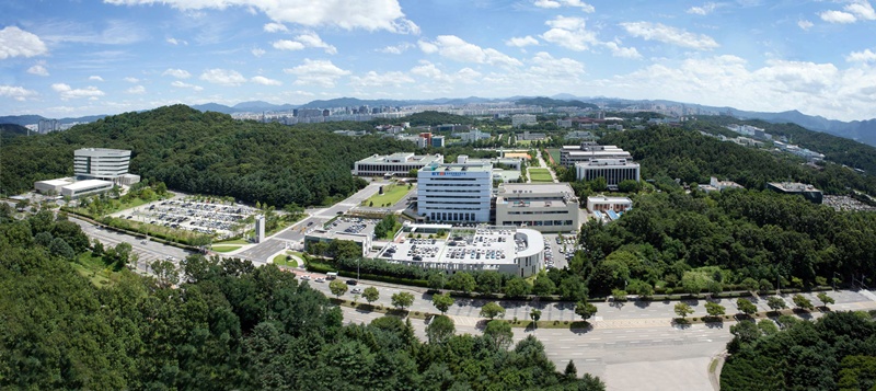 Teknologi inti untuk kompresi sinyal biologis yang dikembangkan oleh tim peneliti Korea telah ditetapkan sebagai standar internasional. Foto di atas menunjukkan pemandangan ETRI. (Yonhap News)