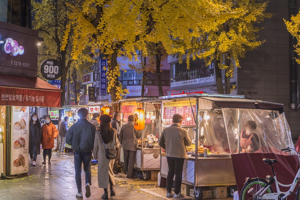 Jongno 3-ga di Seoul terpilih sebagai kawasan paling keren di dunia. Foto di atas menunjukkan suasana pojangmacha di Jongno 3-ga, Seoul. (Yayasan Pariwisata Seoul)