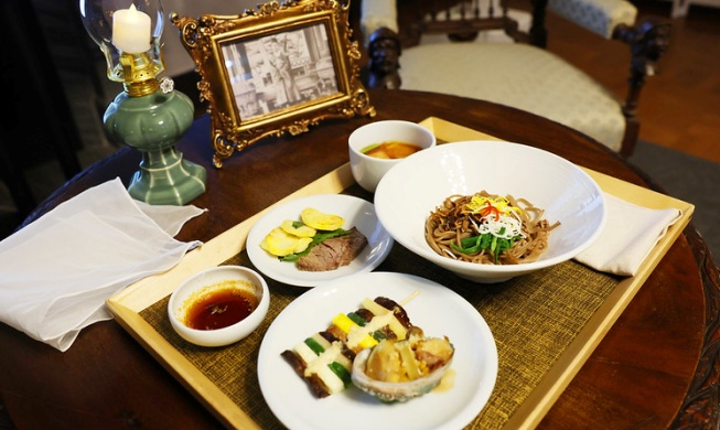 Meja Makan Kaisar di Kekaisaran Korea