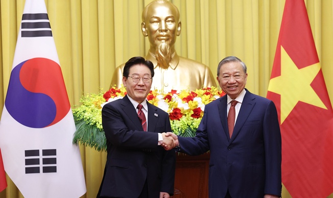 Presiden Lee Gelar Pertemuan Puncak dengan Presiden Vietnam