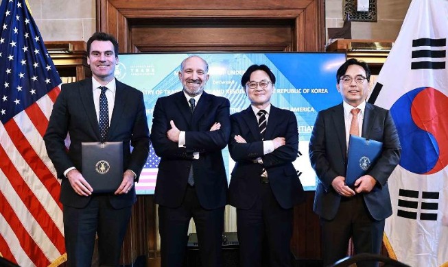 Korea dan Amerika Serikat Jalin Kerja Sama untuk Pembentukan Pusat Pembuatan Kapal Bersama
