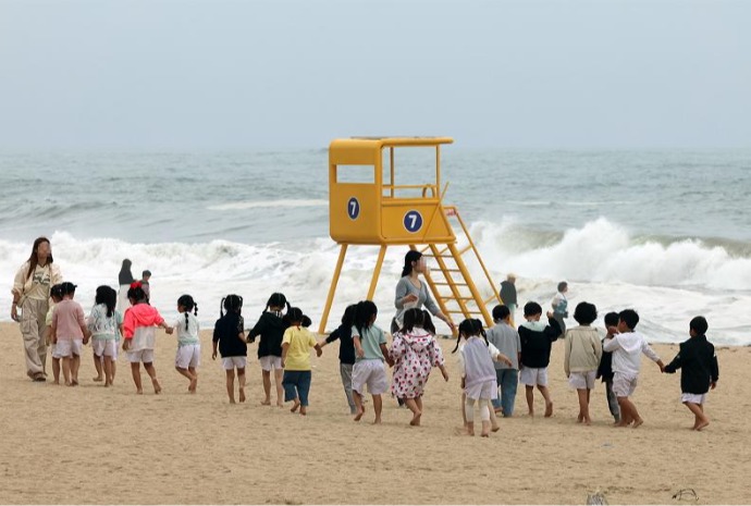 Menyusuri Pantai Gyeongpo