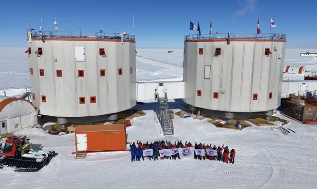 Tim Ekspedisi Korea Tiba di Lokasi Pembangunan Stasiun Kutub Selatan