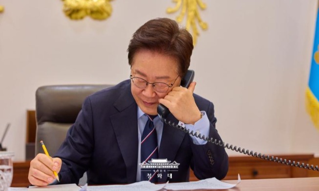 Presiden Lee Telepon PM Kanada untuk Diskusikan Suplai Energi Internasional