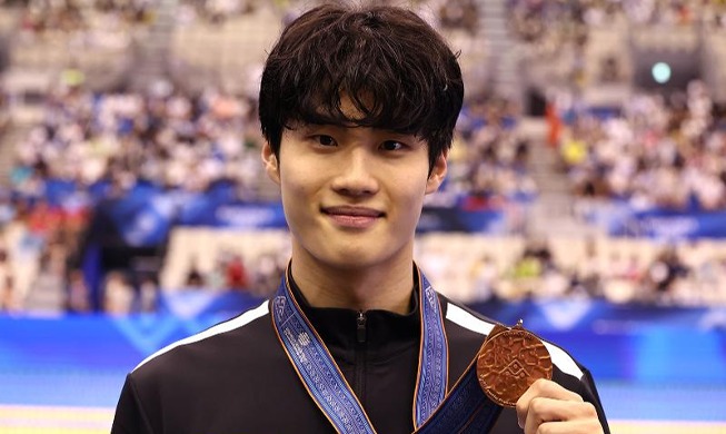 Hwang Sun-woo Raih Medali Dua Kali Berturut-turut di Kejuaraan Renang Dunia
