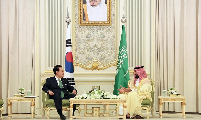 Presiden Yoon Adakan Pertemuan Puncak dengan Putra Mahkota Mohammed