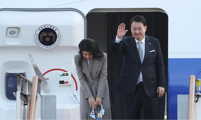 Presiden Yoon dan Ibu Negara Kim Berangkat Menuju New York