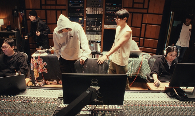 BTS: The Return, Catatan Tujuh Sosok Biasa di Baliknya