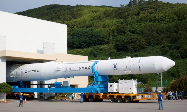 Kendaraan Peluncuran Korea 'Nuriho' yang Satu Hari sebelum Peluncuran Kedua