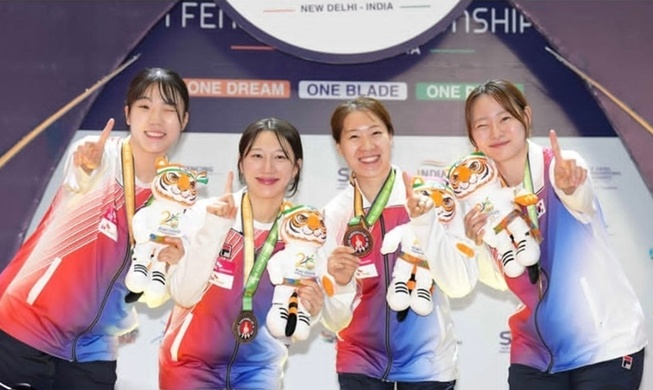 Tim Nasional Anggar Sabel Beregu Putri Korea Sabet Emas di Kejuaraan Anggar Asia