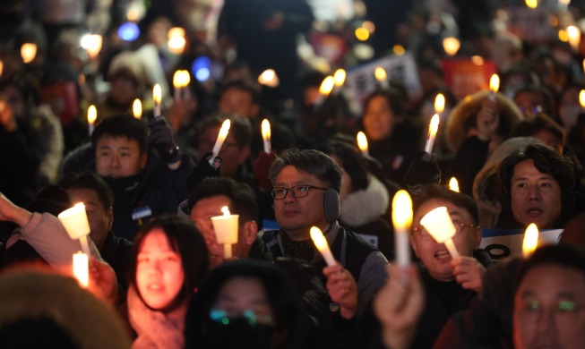 Survei Menunjukkan Warga Korea Lebih Mengutamakan Kedewasaan Demokrasi