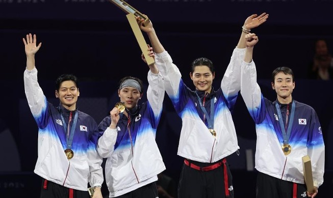 Paris 2024: Anggar Sabre Beregu Putra Kembali Rebut Medali Emas