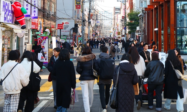 Wisatawan Tiongkok Pilih Korea Sebagai Destinasi Utama saat Libur Tahun Baru Imlek