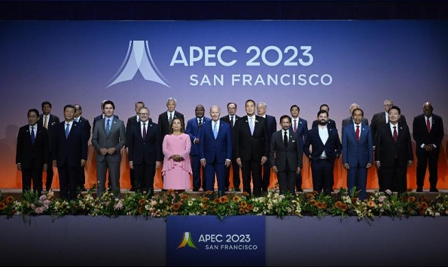 Kehadiran Presiden Yoon di KTT APEC dalam Foto