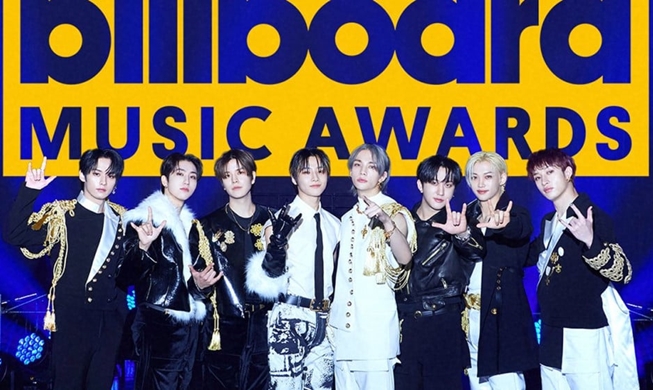 Empat Artis K-pop Berhasil Raih Piala Billboard Music Awards