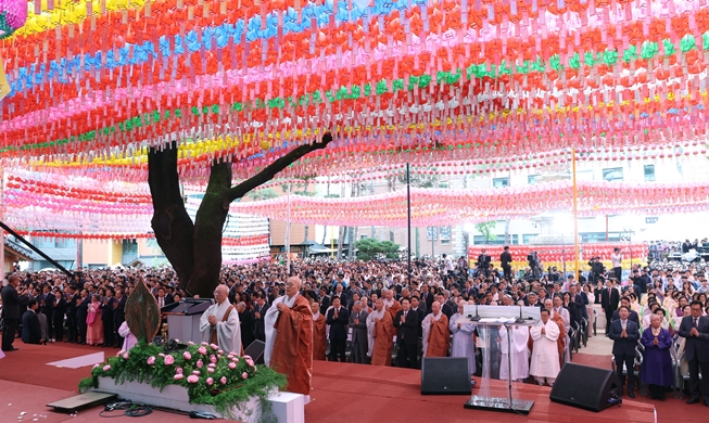 Perayaan Ulang Tahun Buddha yang ke-2.568
