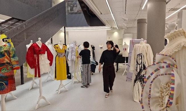 Korean Cultural Center di Swedia Gelar Pameran Seni Mode Internasional