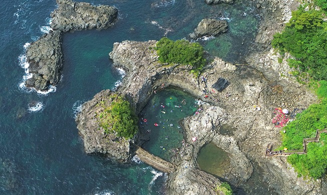 Snorkeling yang Dinikmati di Pantai Hwangwooji