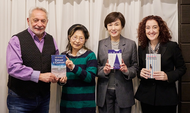 Kisah Penerima Penghargaaan untuk Penerjemahan Sastra Korea