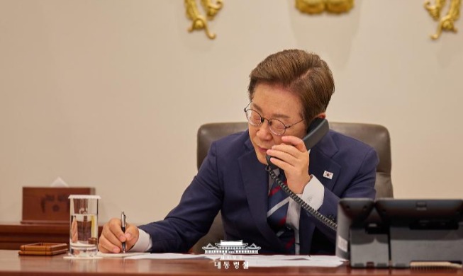 Telepon Perdana Presiden Lee dengan PM Malaysia dan Presiden Indonesia