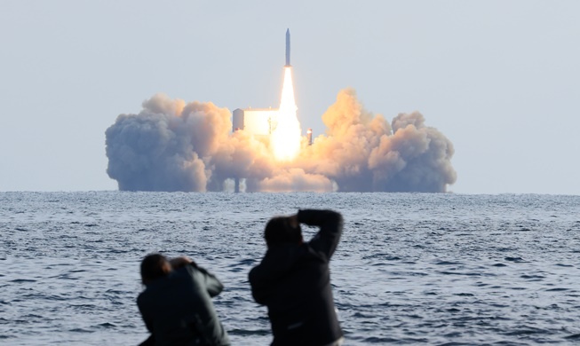 Uji Coba Peluncuran Ketiga Kendaraan Peluncuran Luar Angkasa Berbahan Bakar Padat