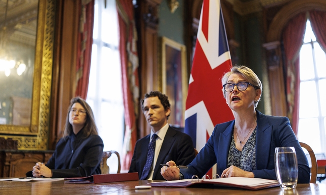 Menlu dari 40 Negara Bahas Pembukaan Selat Hormuz