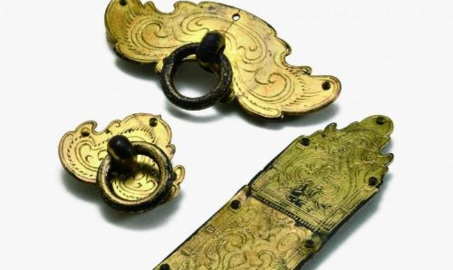 Ornamen Sabuk Perunggu Berlapis Emas Bergaya Baekje Ditemukan di Makam Kuno Jepang