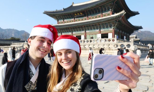 17,8 Juta Wisatawan Kunjungi Istana, Makam, dan Kuil Kerajaan di Tahun 2025