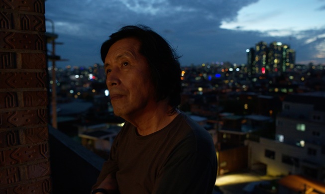 Wawancara dengan Alain Mazars, Pembuat Film Dokumenter Lee Chang-dong: The Art of Irony