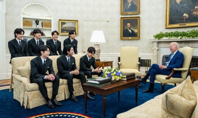 BTS Bertemu dengan Presiden AS Joe Biden di Gedung Putih