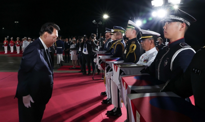 Presiden Yoon Pimpin Upacara Repatriasi Jenazah Tentara Korea Perang Korea