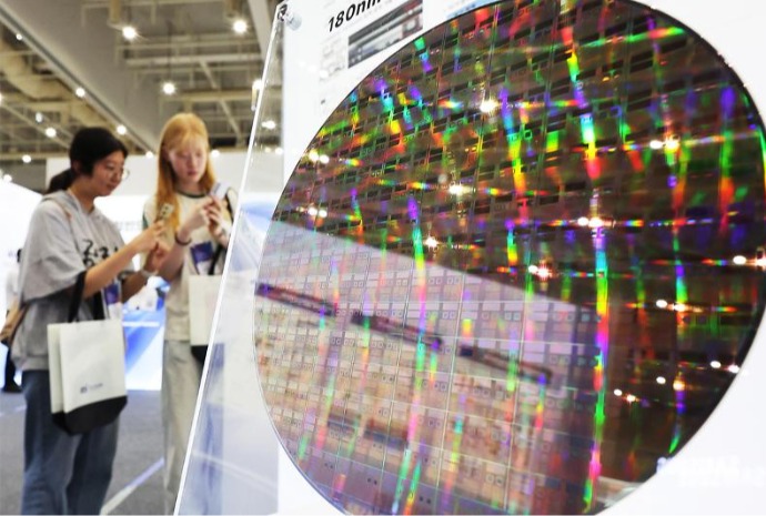 Advanced Semiconductor Packaging & Chiplet Show Digelar