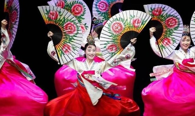 Beautiful Korea, Dynamic Busan : Menikmati Keindahan 7 Tarian Korea