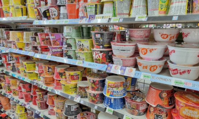 Popularitas K-Food Meluas, Wisatawan Asing Minati Produk Makanan Sehari-hari Korea