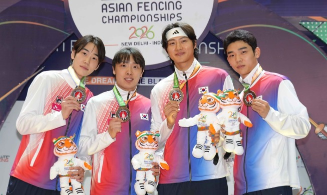 Tim Sabre Putra Korea Raih Emas di Kejuaraan Anggar Asia 2026