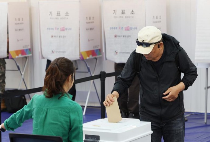 Pemungutan Suara Awal Pemilihan Umum Lokal ke-9 Korea Resmi Dimulai