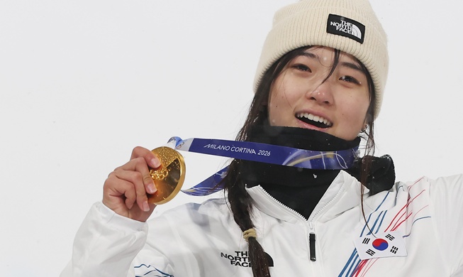 [Milano-Cortina 2026] Choi Gaon Raih Medali Emas Pertama Korea di Olahraga Salju