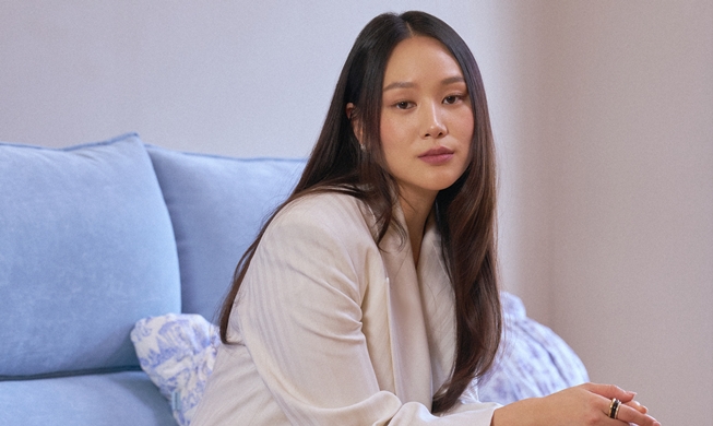 Yerin Ha Ukir Sejarah Lewat Peran Utama di Bridgerton Musim 4