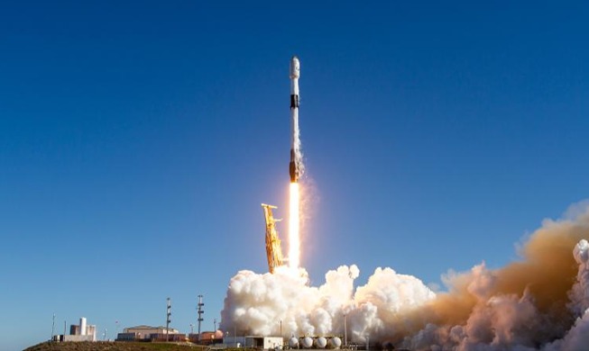 Satelit Pengintai Militer Pertama Korea Berhasil Diluncurkan