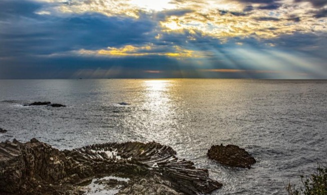 Danyang dan Gyeongbuk Donghaean Ditetapkan Sebagai Geopark UNESCO Baru